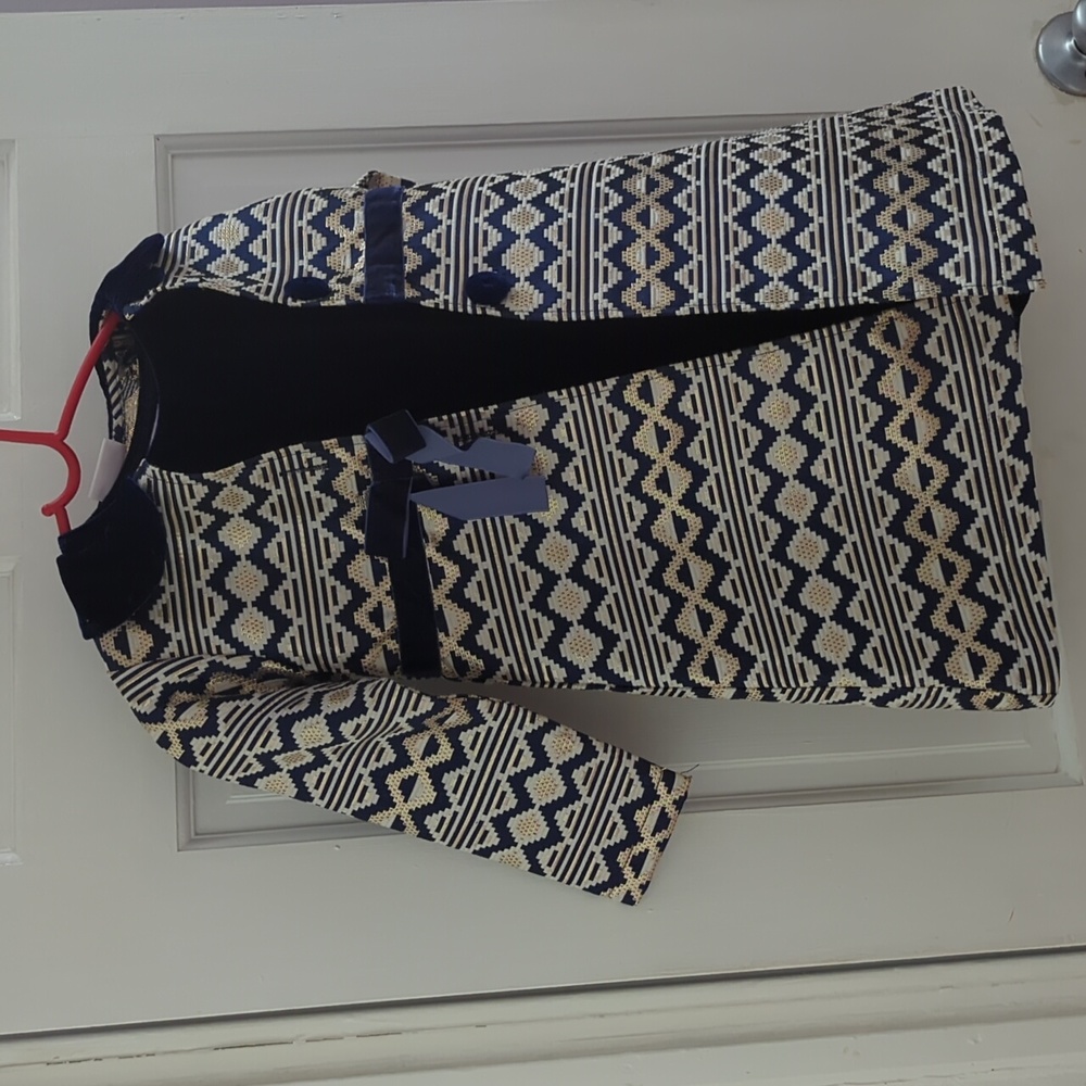 Beautiful two piece set for your beautiful princess.